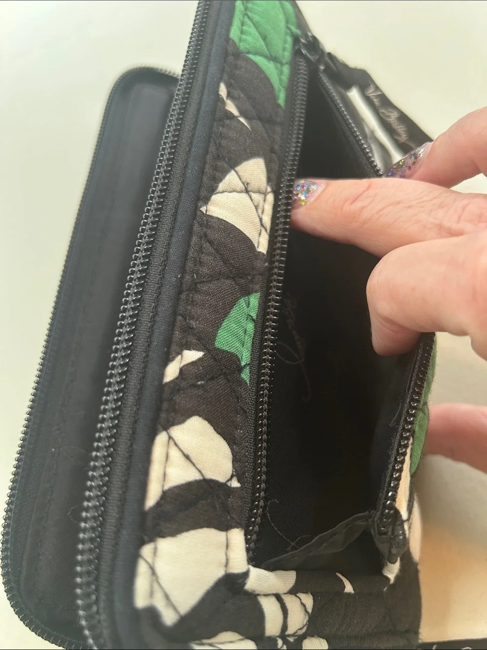 Vera Bradley Black White Green Quilted Turn-Lock Phone Wallet